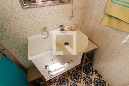 Casa à venda com 221m², 3 quartos e 6 vagasBanheiro da Suíte