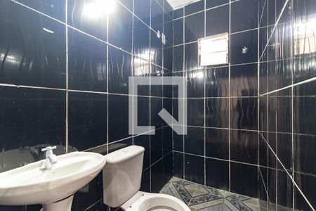 Casa à venda com 100m², 3 quartos e 1 vagaBanheiro 1