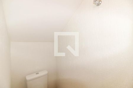 Casa à venda com 430m², 3 quartos e 5 vagas Casa à venda com 430m², 3 quartos e 5 vagasLavabo