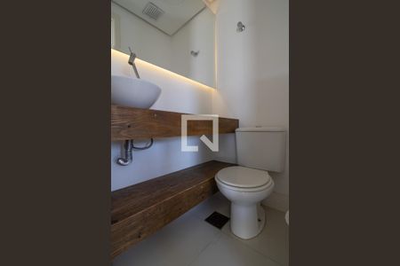 Lavabo de apartamento à venda com 2 quartos, 92m² em Passo da Areia, Porto Alegre
