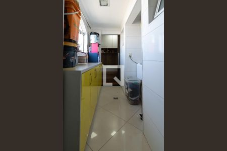 Apartamento à venda com 74m², 3 quartos e 1 vagaÁrea de Serviço