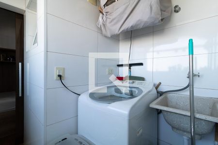 Apartamento à venda com 74m², 3 quartos e 1 vagaÁrea de Serviço