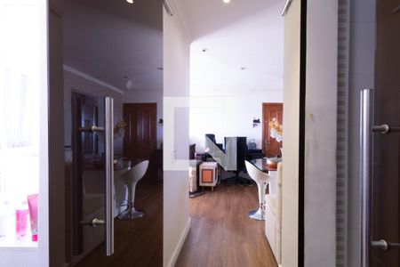 Apartamento à venda com 74m², 3 quartos e 1 vagaCorredor