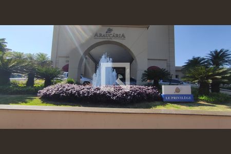 Studio para alugar com 42m², 1 quarto e 1 vaga Studio para alugar com 42m², 1 quarto e 1 vagaFachada