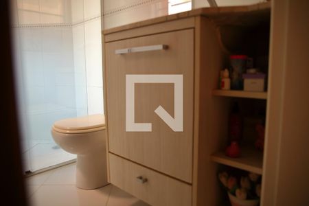 Casa à venda com 239m², 3 quartos e 4 vagasBanheiro da Suíte 2