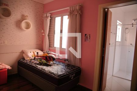 Casa à venda com 239m², 3 quartos e 4 vagasSuíte 2