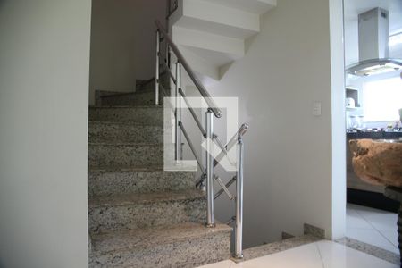 Casa à venda com 239m², 3 quartos e 4 vagasAcesso Quartos