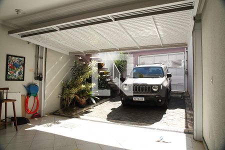 Casa à venda com 239m², 3 quartos e 4 vagasGaragem