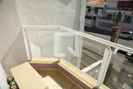 Casa à venda com 239m², 3 quartos e 4 vagasSacada Suite 1