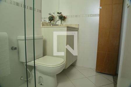 Casa à venda com 239m², 3 quartos e 4 vagasBanheiro da Suíte 3