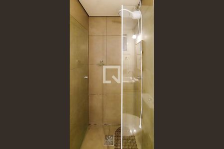 Banheiro de kitnet/studio para alugar com 1 quarto, 30m² em Centro Histórico, Porto Alegre