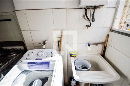 Apartamento à venda com 48m², 2 quartos e 1 vaga Apartamento à venda com 48m², 2 quartos e 1 vagaCozinha e Área de Serviço