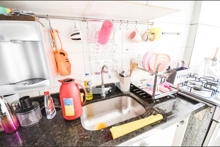 Apartamento à venda com 48m², 2 quartos e 1 vaga Apartamento à venda com 48m², 2 quartos e 1 vagaCozinha e Área de Serviço