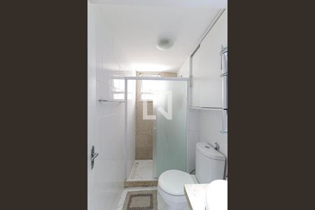 Apartamento à venda com 50m², 2 quartos e 2 vagas Apartamento à venda com 50m², 2 quartos e 2 vagasBanheiro