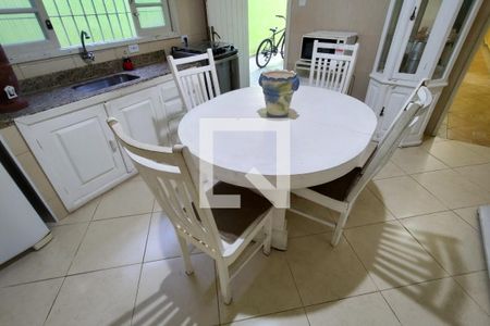 Casa para alugar com 112m², 2 quartos e 3 vagas Casa para alugar com 112m², 2 quartos e 3 vagasCozinha