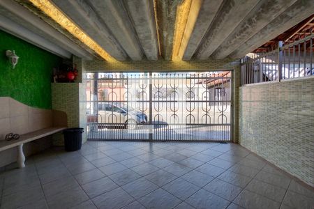 Casa para alugar com 112m², 2 quartos e 3 vagas Casa para alugar com 112m², 2 quartos e 3 vagasGaragem