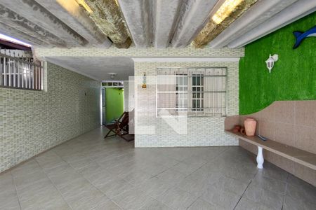 Casa para alugar com 112m², 2 quartos e 3 vagas Casa para alugar com 112m², 2 quartos e 3 vagasGaragem