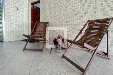 Casa para alugar com 112m², 2 quartos e 3 vagas Casa para alugar com 112m², 2 quartos e 3 vagasGaragem