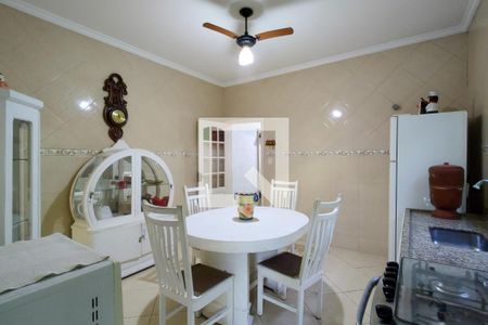 Casa para alugar com 112m², 2 quartos e 3 vagas Casa para alugar com 112m², 2 quartos e 3 vagasCozinha