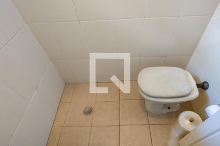 Casa para alugar com 112m², 2 quartos e 3 vagas Casa para alugar com 112m², 2 quartos e 3 vagasBanheiro da Suíte