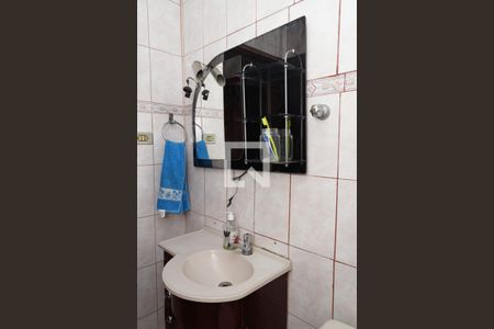 Casa à venda com 198m², 4 quartos e 2 vagasBanheiro 