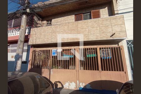 Casa à venda com 198m², 4 quartos e 2 vagasFachada