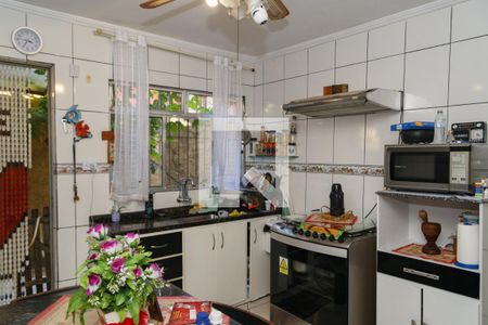 Casa à venda com 198m², 4 quartos e 2 vagasCozinha
