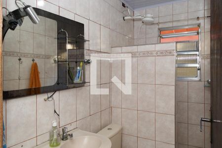 Casa à venda com 198m², 4 quartos e 2 vagasBanheiro 