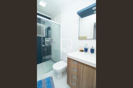 Casa à venda com 510m², 4 quartos e 7 vagasQuarto 2  - Banheiro 