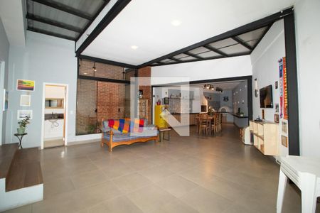Casa à venda com 510m², 4 quartos e 7 vagasSala