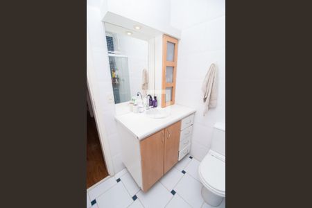 Casa à venda com 510m², 4 quartos e 7 vagasQuarto 3 - Banheiro 