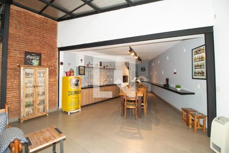 Casa à venda com 510m², 4 quartos e 7 vagasSala