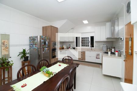 Casa à venda com 510m², 4 quartos e 7 vagasCozinha