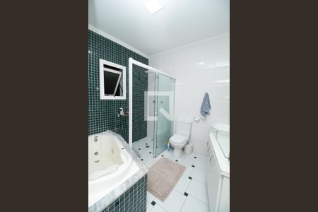 Casa à venda com 510m², 4 quartos e 7 vagasQuarto 4 - Banheiro