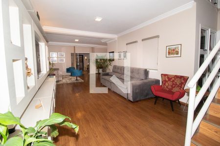 Casa à venda com 510m², 4 quartos e 7 vagasSala