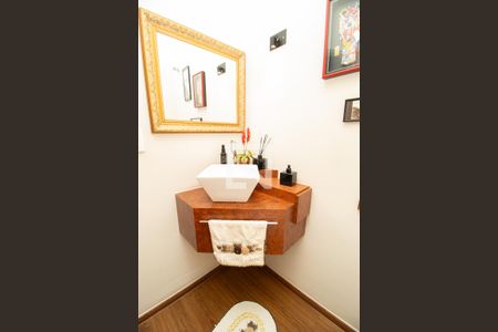 Casa à venda com 510m², 4 quartos e 7 vagasLavabo 1