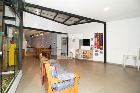 Casa à venda com 510m², 4 quartos e 7 vagasSala