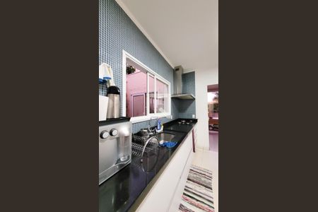 Casa de condomínio para alugar com 230m², 4 quartos e 3 vagasCozinha