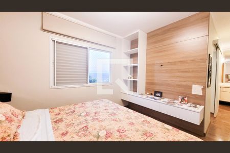 Casa de condomínio para alugar com 230m², 4 quartos e 3 vagasSuíte master