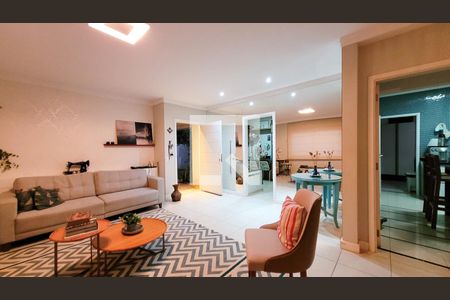 Sala de casa de condomínio para alugar com 4 quartos, 230m² em Loteamento Caminhos de San Conrado (sousas), Campinas