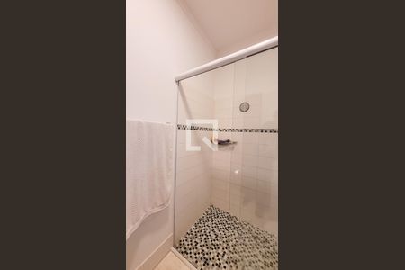 Casa de condomínio para alugar com 230m², 4 quartos e 3 vagasBanheiro da Suíte