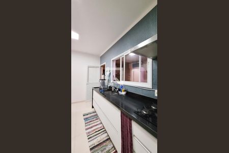 Casa de condomínio para alugar com 230m², 4 quartos e 3 vagasCozinha