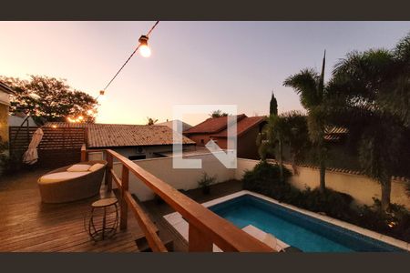 Casa de condomínio para alugar com 230m², 4 quartos e 3 vagasdeck