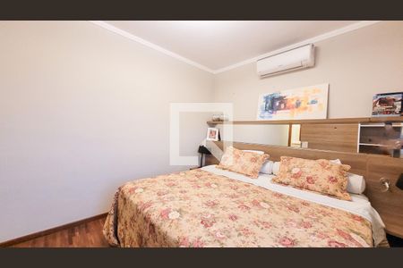 Casa de condomínio para alugar com 230m², 4 quartos e 3 vagasSuíte master