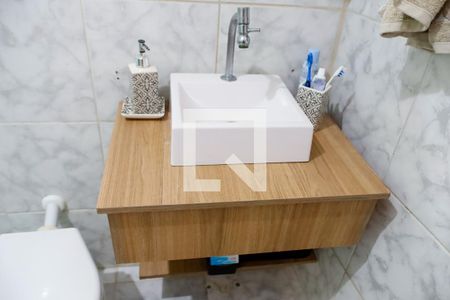 Casa à venda com 160m², 2 quartos e 1 vaga Casa à venda com 160m², 2 quartos e 1 vagaBanheiro