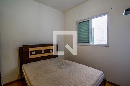 Apartamento à venda com 77m², 3 quartos e 1 vagaQuarto 2