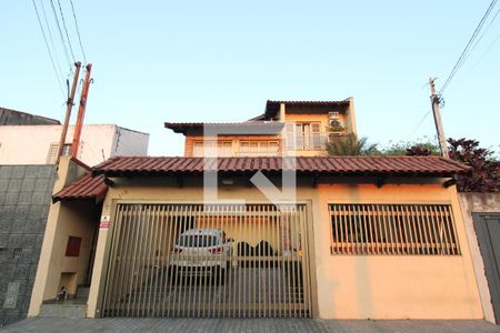 Casa à venda com 400m², 4 quartos e 4 vagasFachada