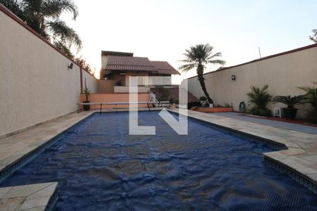 Casa à venda com 400m², 4 quartos e 4 vagasárea de lazer - piscina e churrasqueira