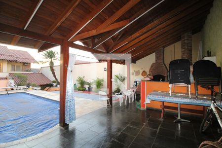 Casa à venda com 400m², 4 quartos e 4 vagasárea de lazer - piscina e churrasqueira