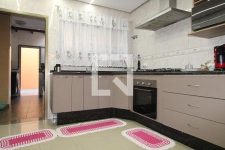 Casa à venda com 400m², 4 quartos e 4 vagascozinha